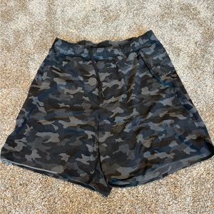 Lululemon shorts - 5 inch inseam w/ liner